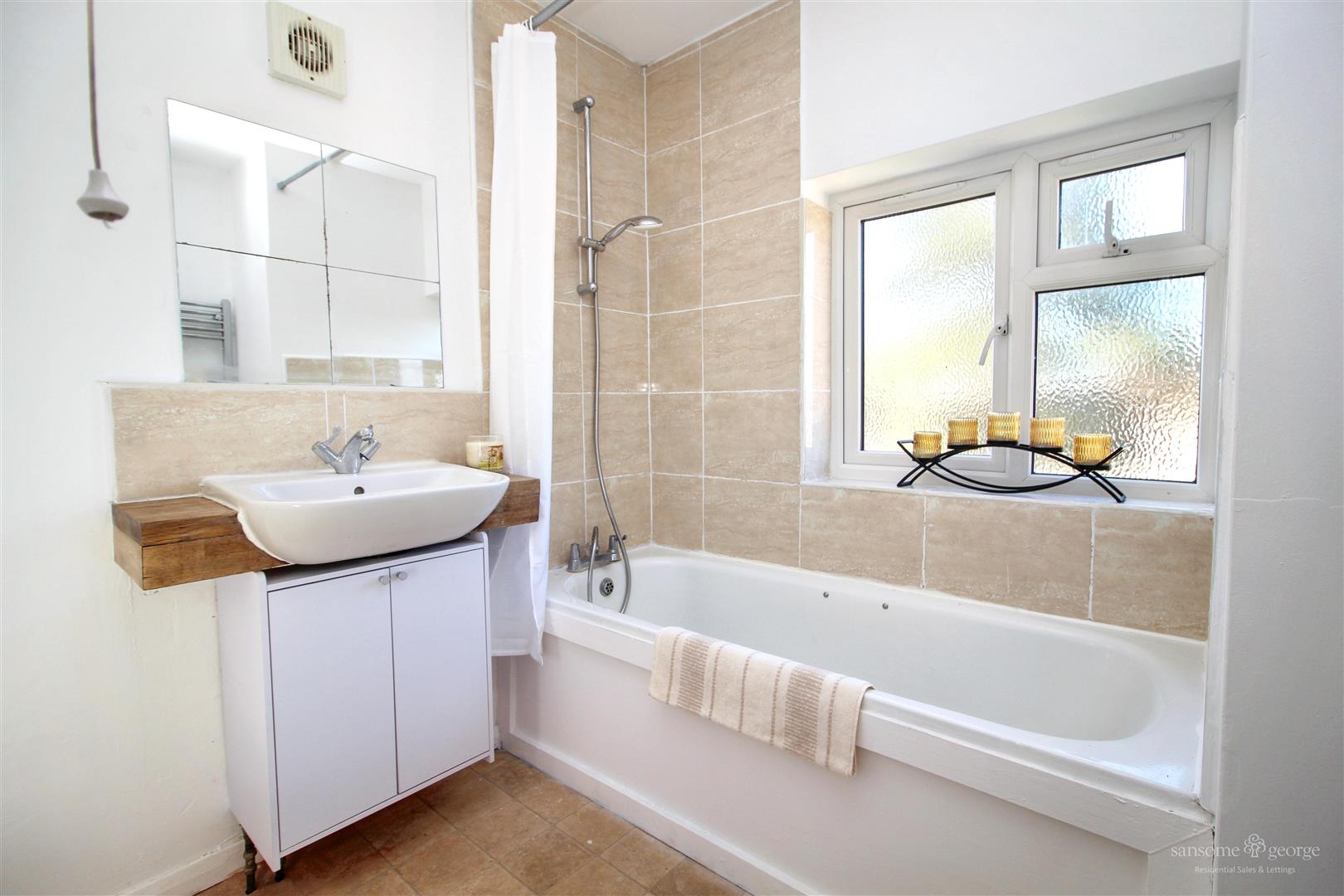City Road, Tilehurst, Reading